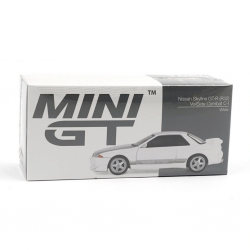 1/64 Nissan Skyline GT-R (R32) VeilSide Combat C-I White Model Araç